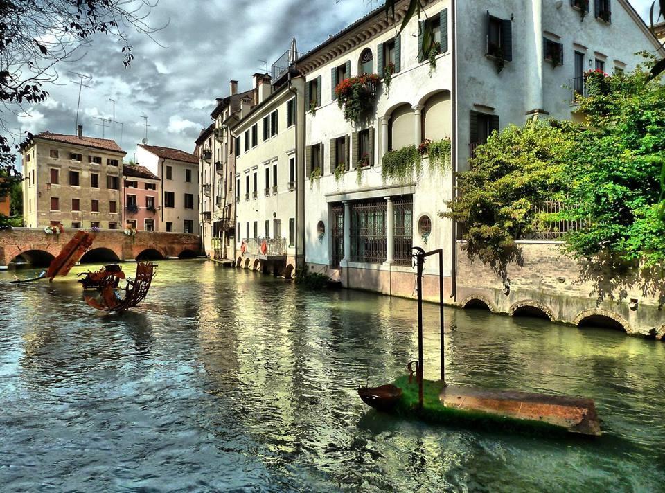 Holiday Treviso Suite Lombardi Exterior foto